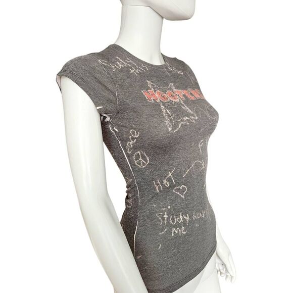 hooters y2k fitted graphic t-shirt - Picture 5 of 7